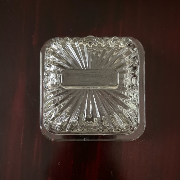 Clear Glass Small Butter Dish With Lid - Picture 2 of 7